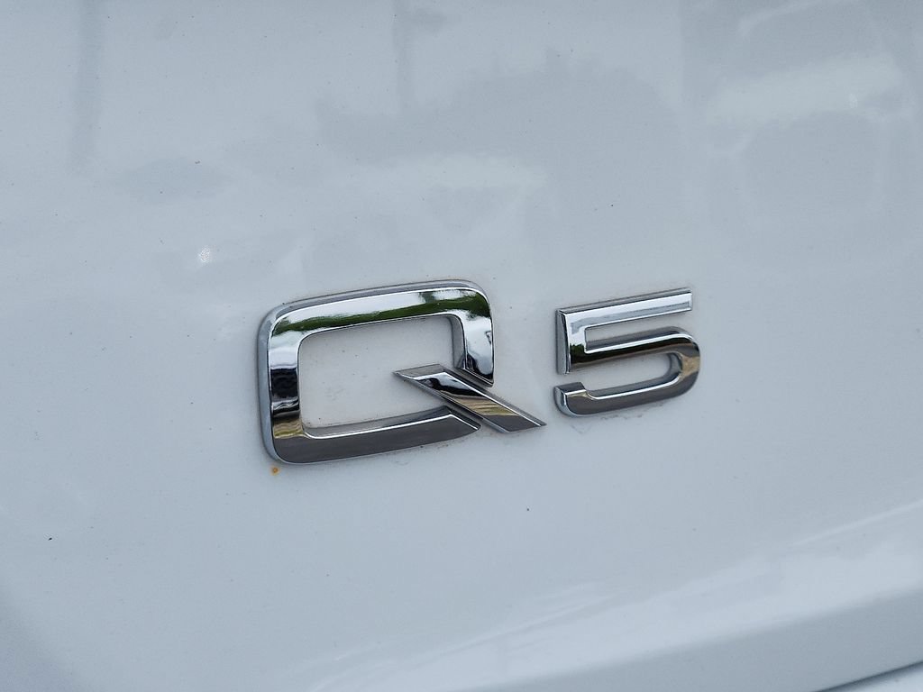 Used 2024 Audi Q5 Premium AWD/4WD image 30