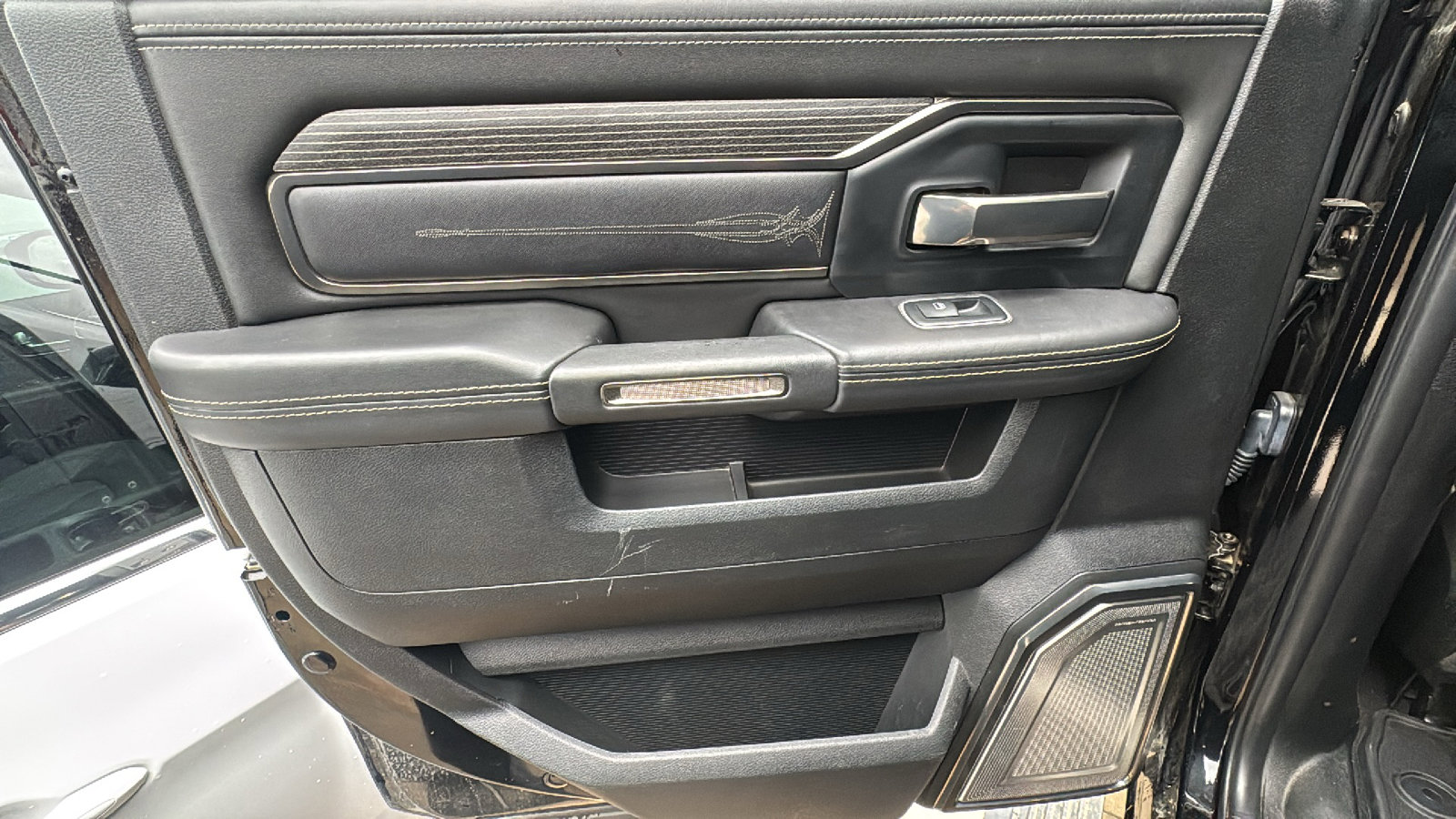 Used 2021 RAM 2500 Limited AWD/4WD image 18