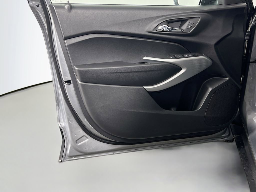 New 2026 Chevrolet Trax LS image 17