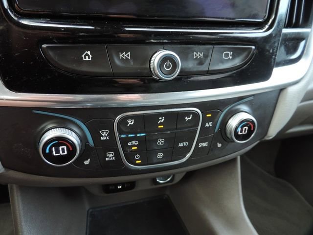 Used 2018 Chevrolet Traverse LT FWD image 27