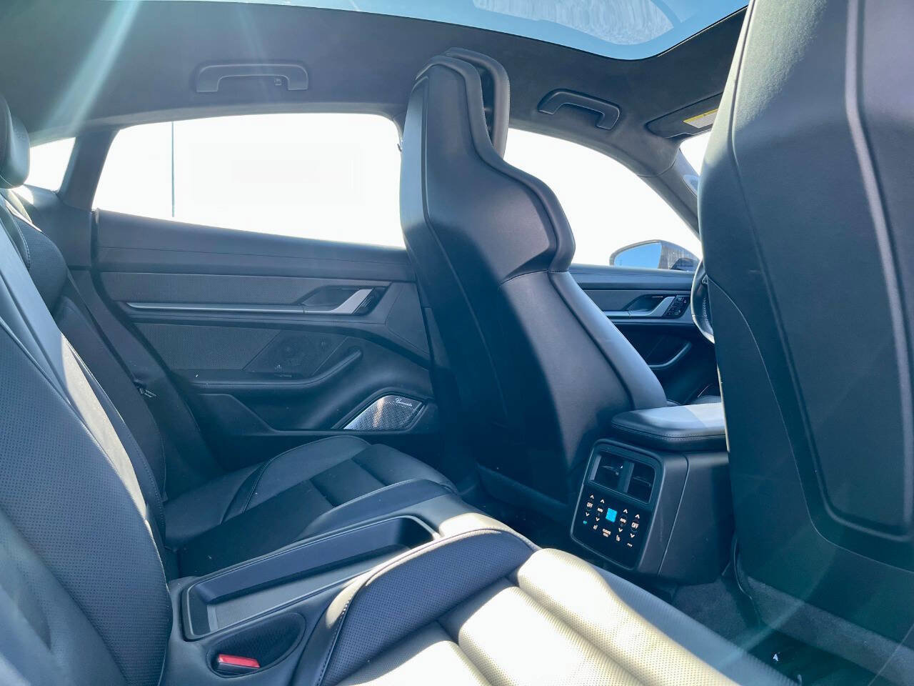 Used 2020 Porsche Taycan Turbo S image 15