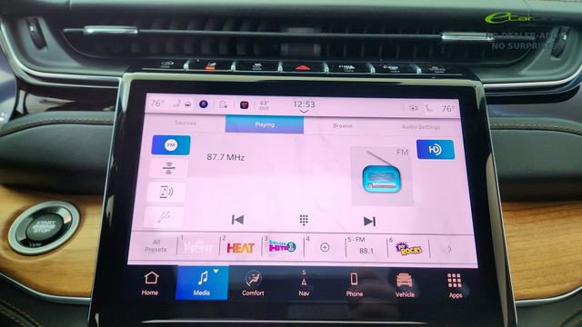 Used 2023 Jeep Grand Cherokee L Summit AWD/4WD image 50