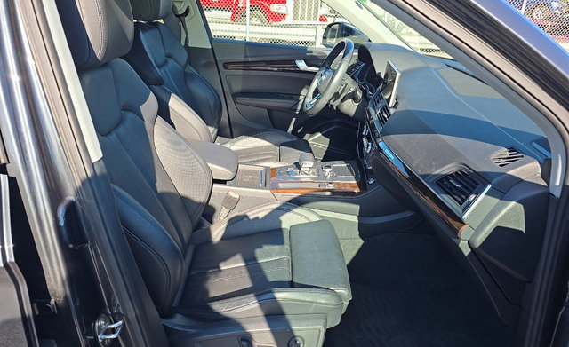 Used 2019 Audi Q5 2.0T Premium Plus w/ Premium Plus Package AWD/4WD image 4
