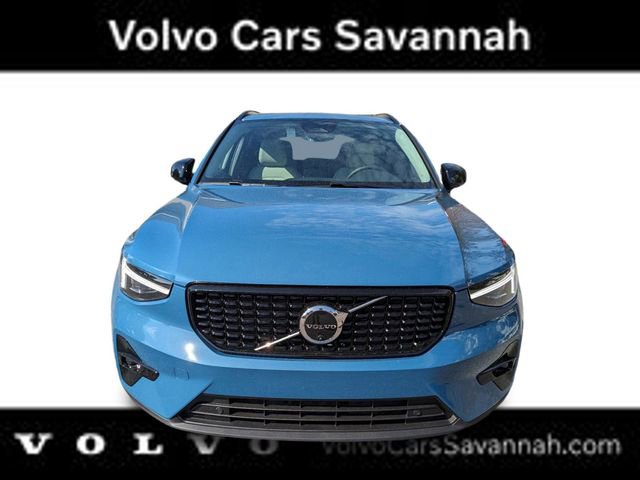 New 2025 Volvo XC40 B5 Plus w/ Protection Package Premier image 10