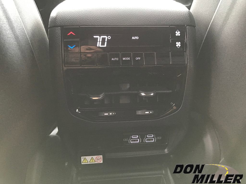 New 2025 Jeep Grand Cherokee L Altitude image 27