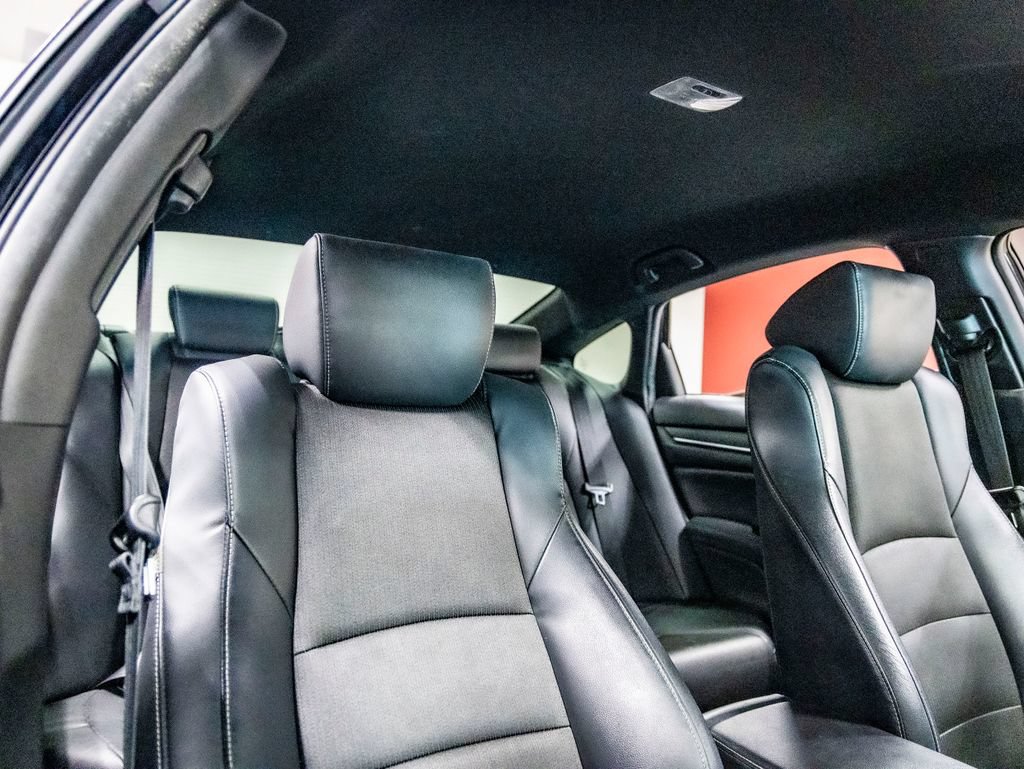 Used 2018 Honda Accord Sport image 27