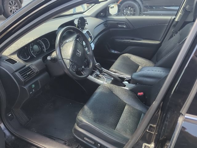 Used 2013 Honda Accord Touring image 4