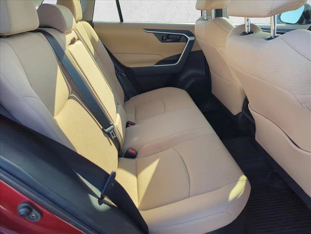 Certified 2022 Toyota RAV4 LE AWD/4WD image 24