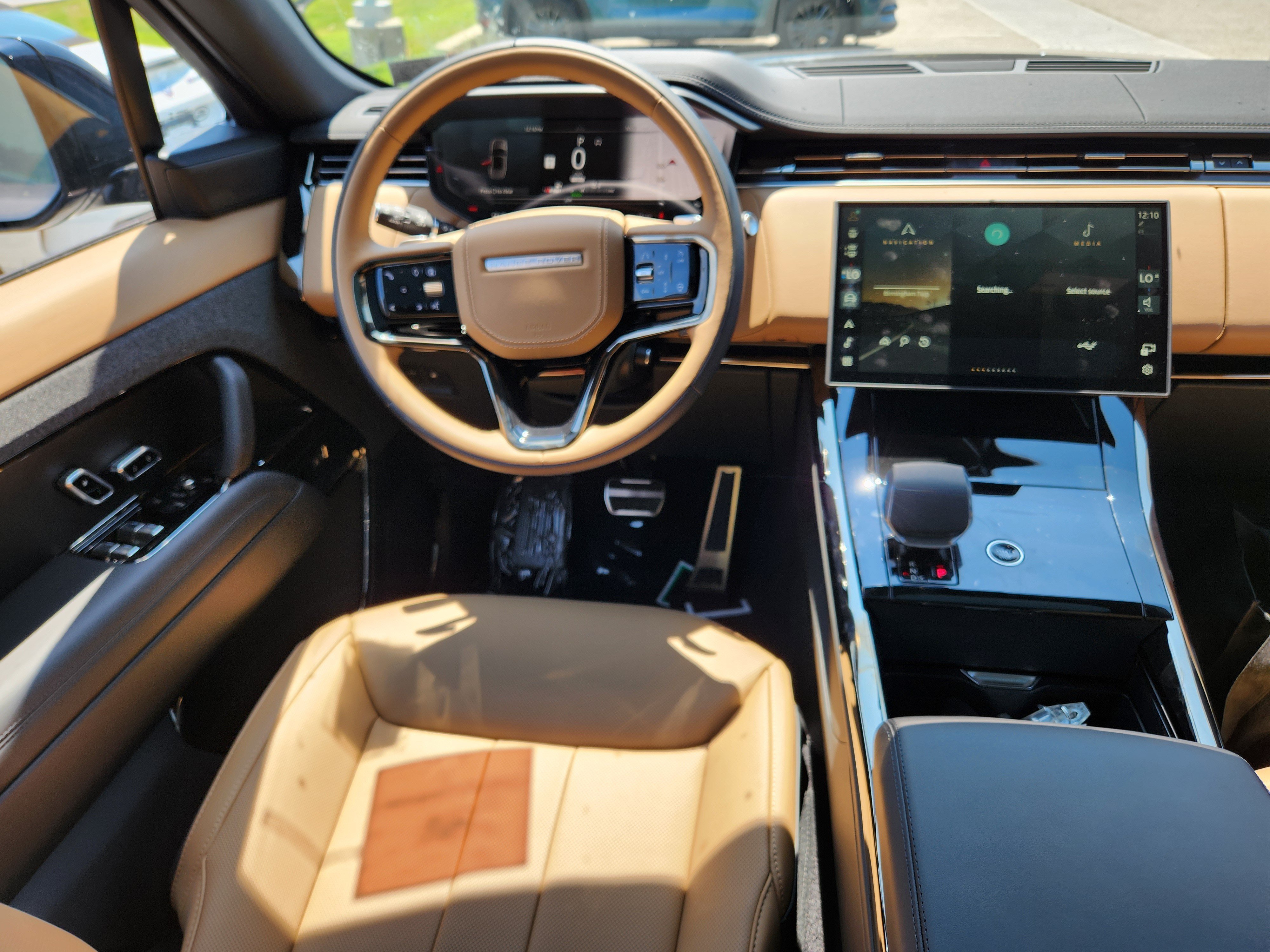 New 2026 Land Rover Range Rover Sport Dynamic SE AWD/4WD image 14