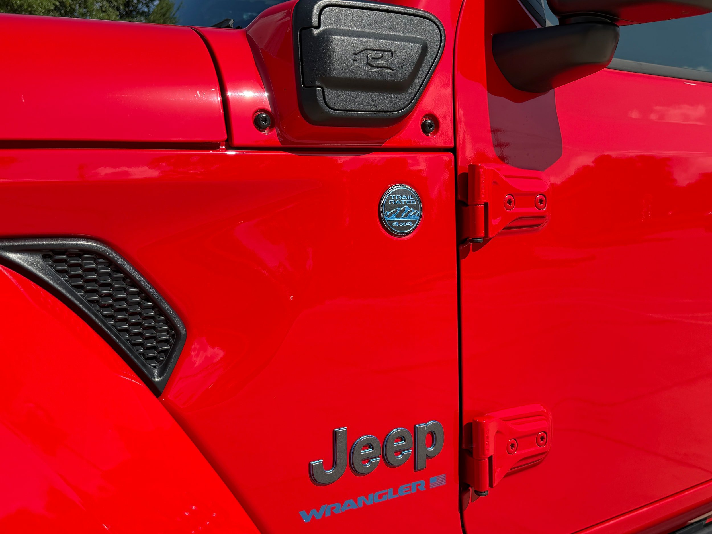 Used 2025 Jeep Wrangler Unlimited Sahara AWD/4WD image 10