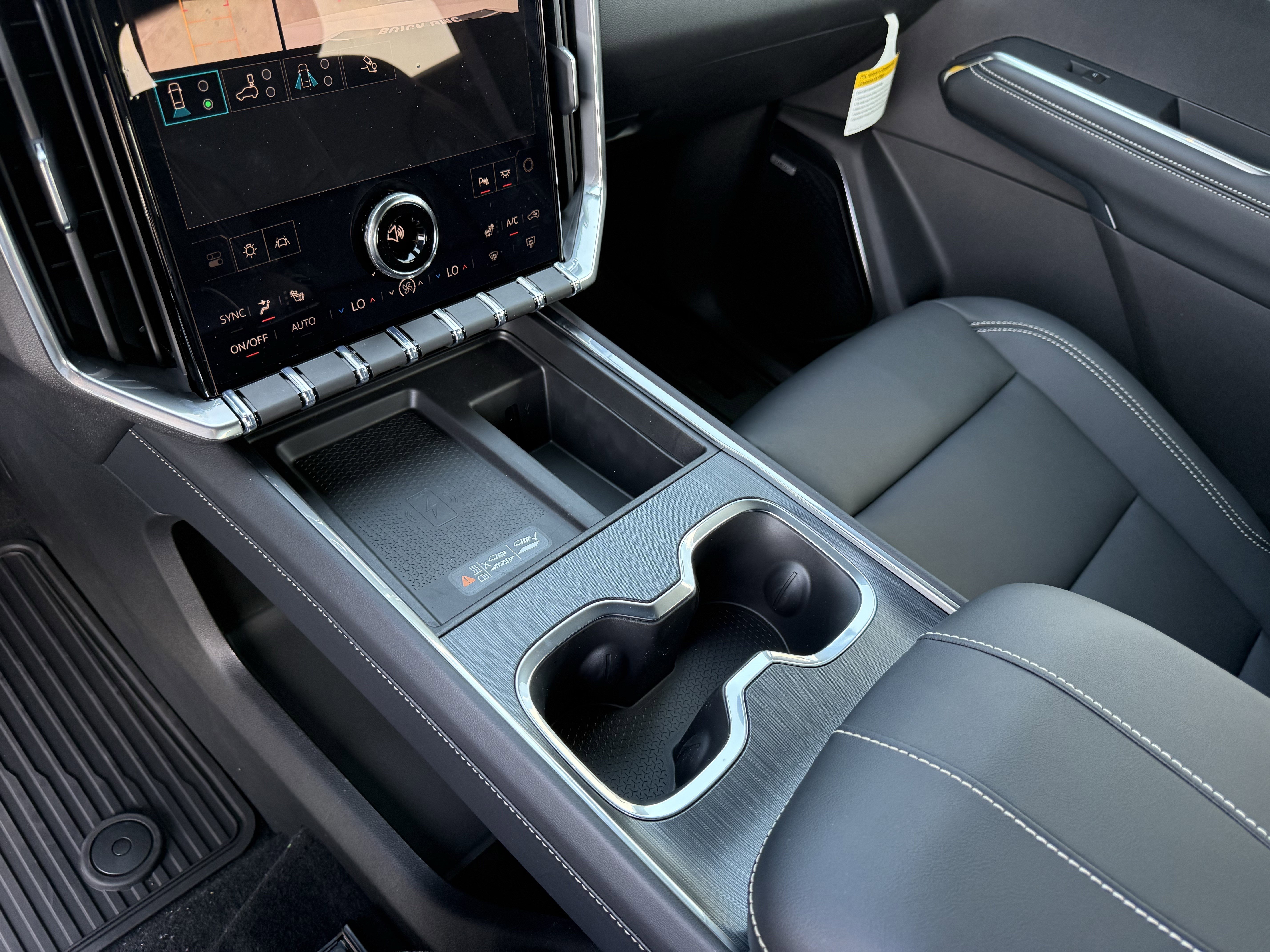 New 2026 GMC Acadia Elevation w/ Elevation Premium Package FWD image 17
