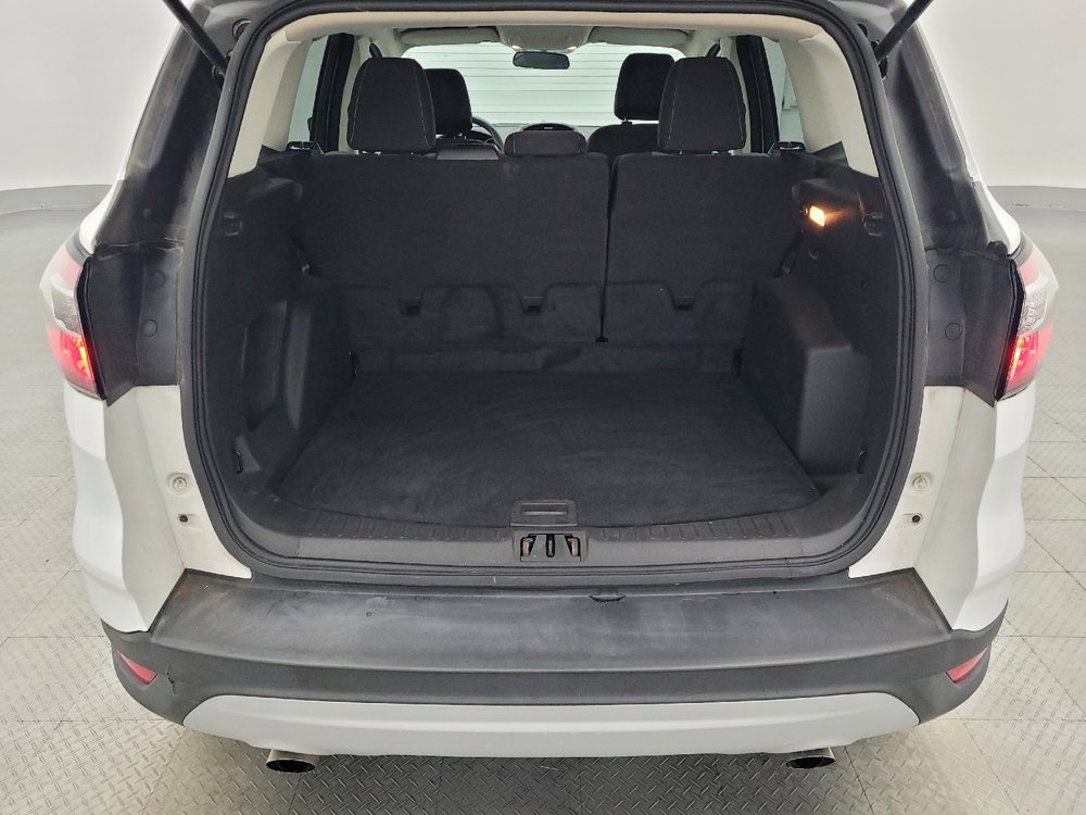 Used 2017 Ford Escape SE image 29
