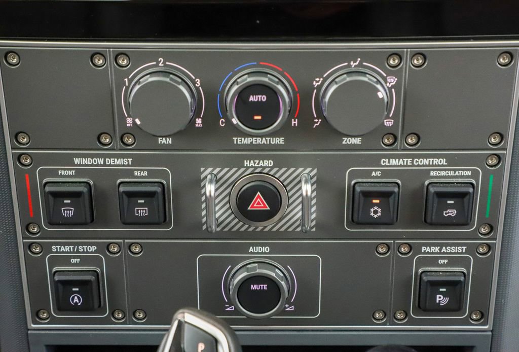 Used 2024 INEOS Grenadier Fieldmaster Edition image 31