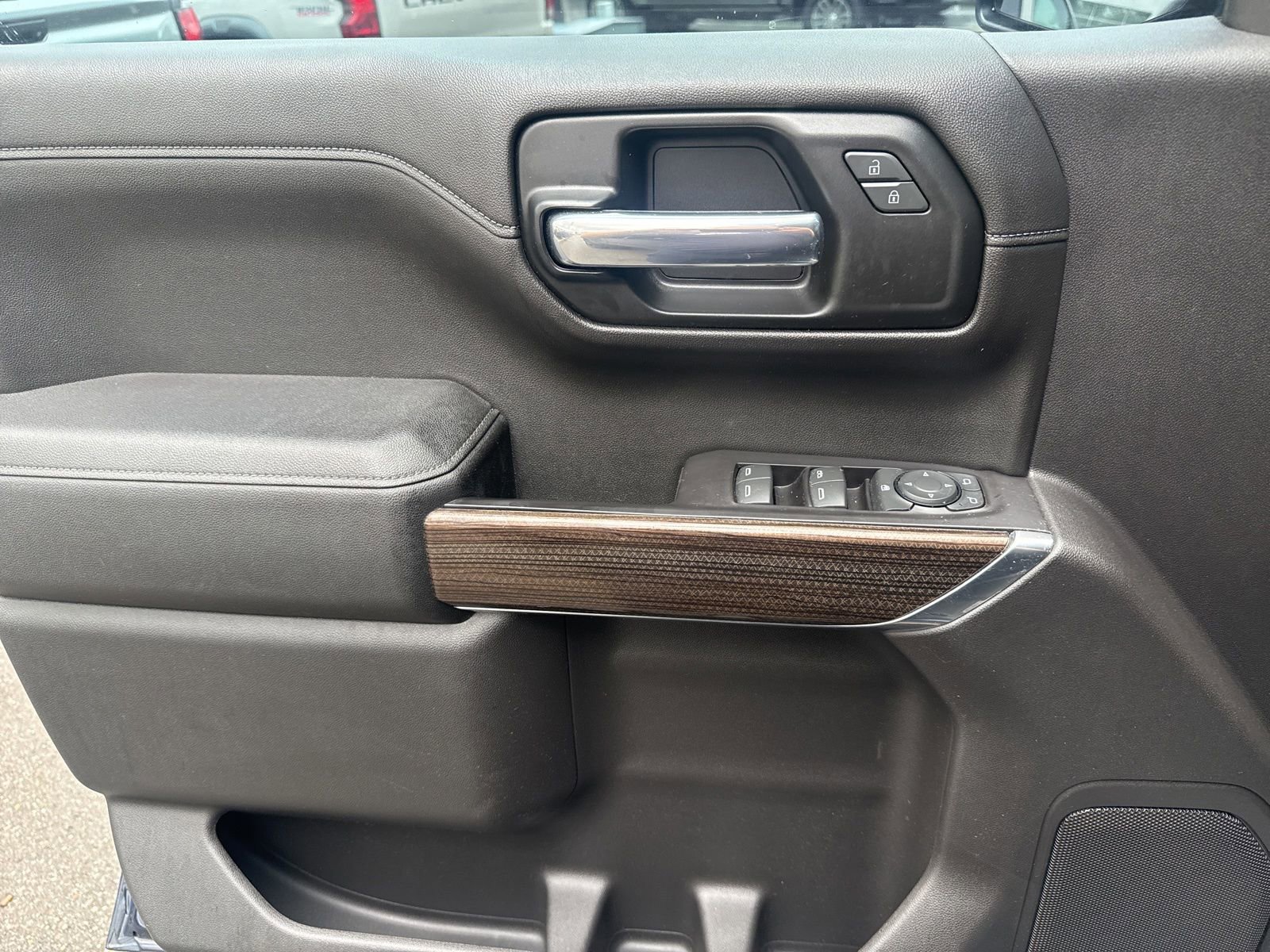 Used 2019 Chevrolet Silverado 1500 LT Trail Boss AWD/4WD image 28