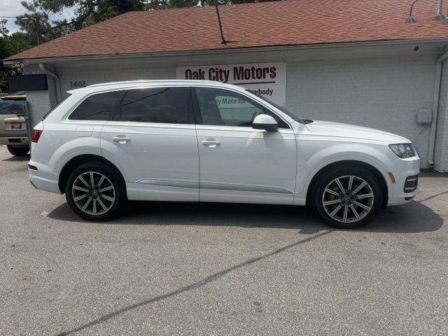Used 2018 Audi Q7 3.0T Premium Plus w/ Premium Plus Package AWD/4WD image 4