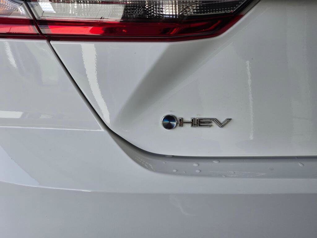 Used 2025 Toyota Camry SE image 59