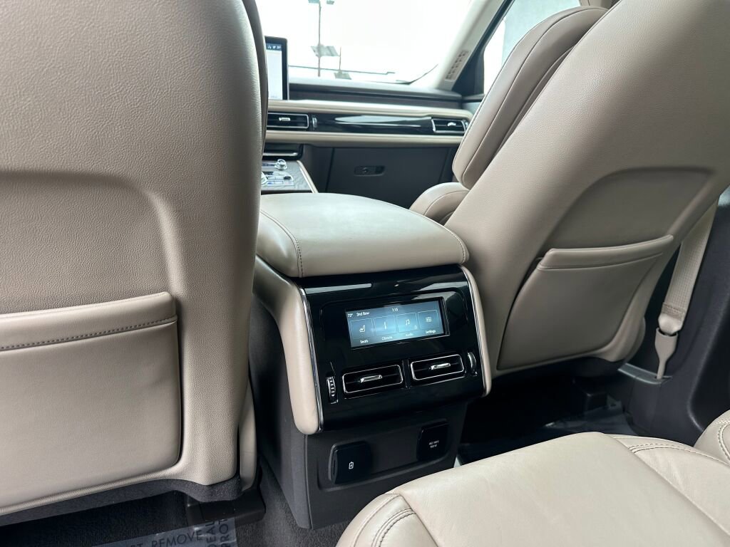 Used 2020 Lincoln Aviator Reserve w/ Equipment Group 202A image 26