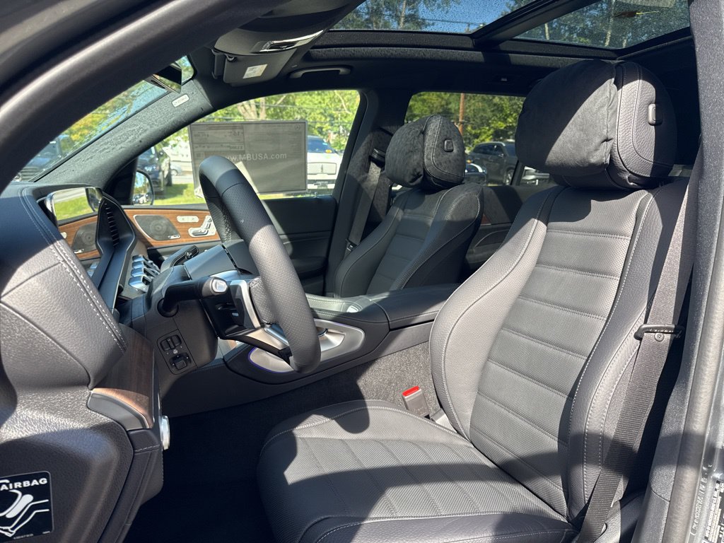 New 2026 Mercedes-Benz GLS 580 4MATIC image 29