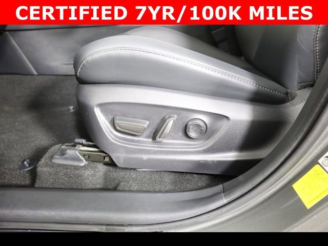 Used 2025 Toyota Crown XLE image 19
