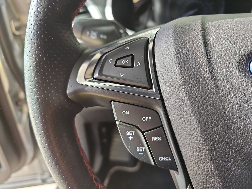Used 2021 Ford Edge ST-Line FWD image 17