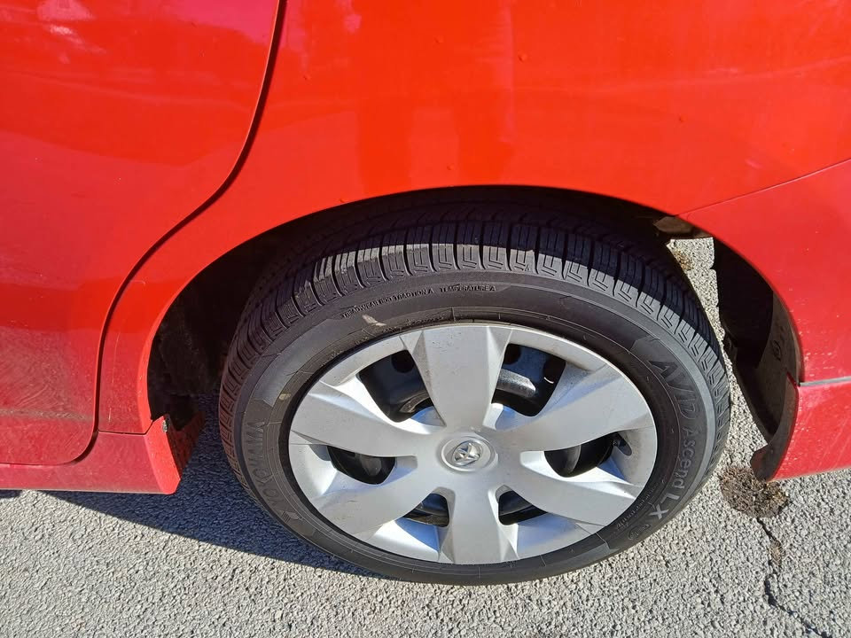 Used 2009 Toyota Matrix S image 9