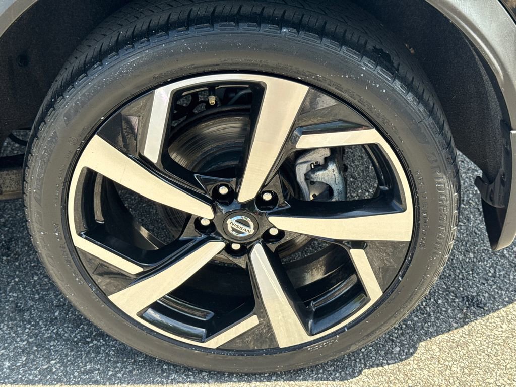 Used 2022 Nissan Rogue Sport SL w/ Premium Package image 19