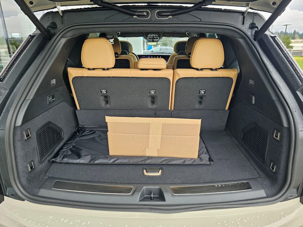 New 2026 Cadillac Escalade IQ Sport 2 w/ LPO, ONYX Package image 14