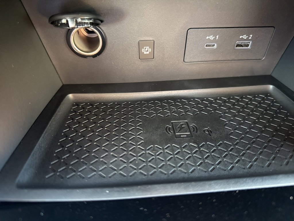 New 2025 Nissan Pathfinder Platinum w/ Black Appearance Package image 26