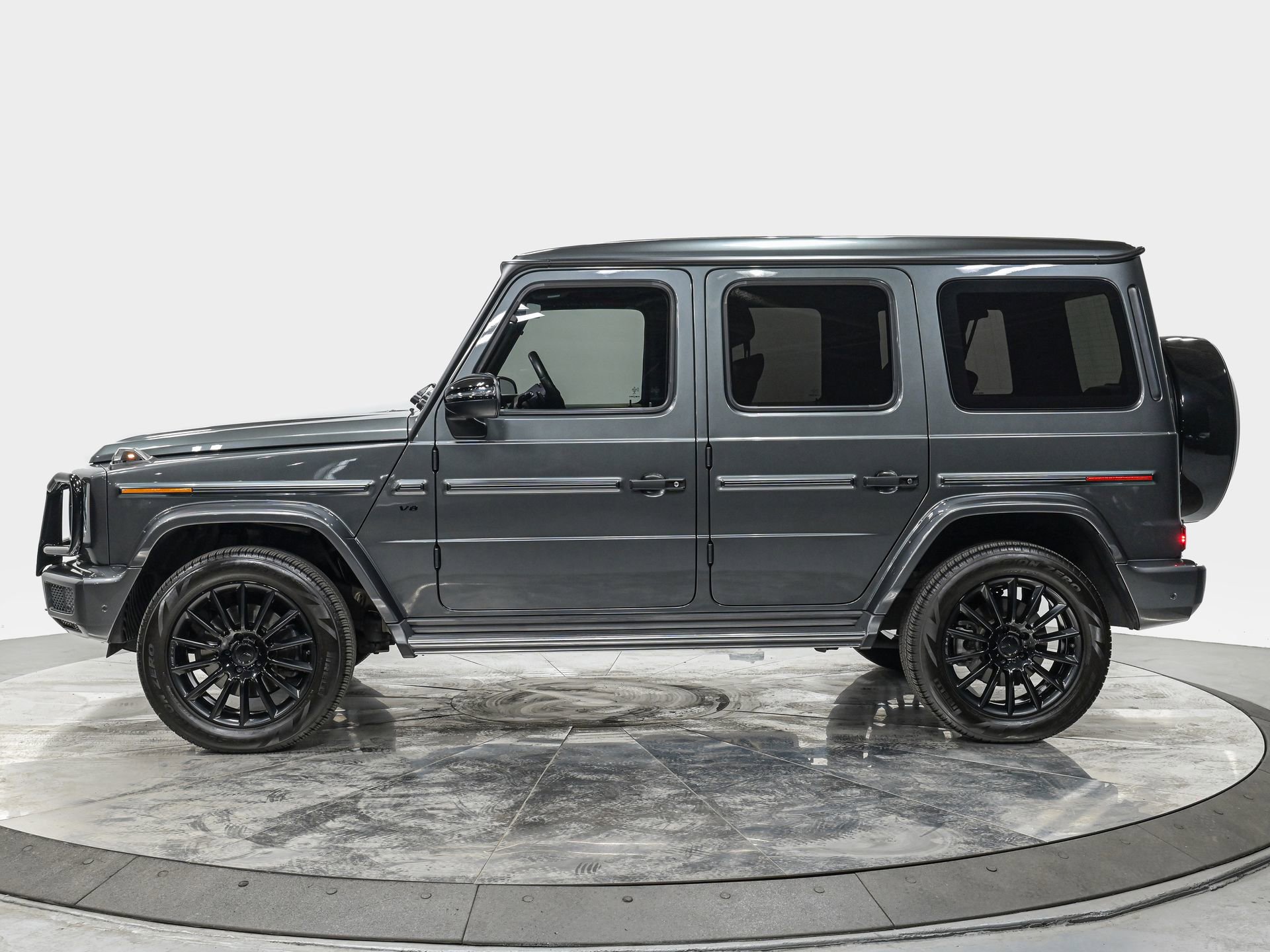 Used 2021 Mercedes-Benz G 550 image 2