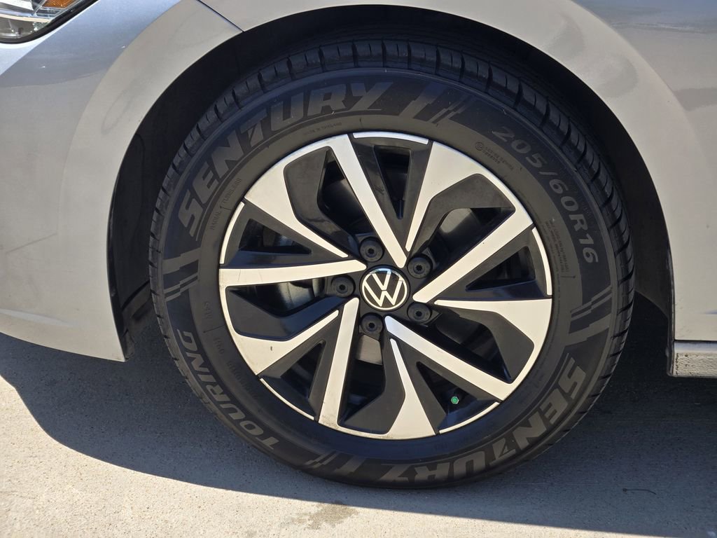 Used 2024 Volkswagen Jetta S image 17