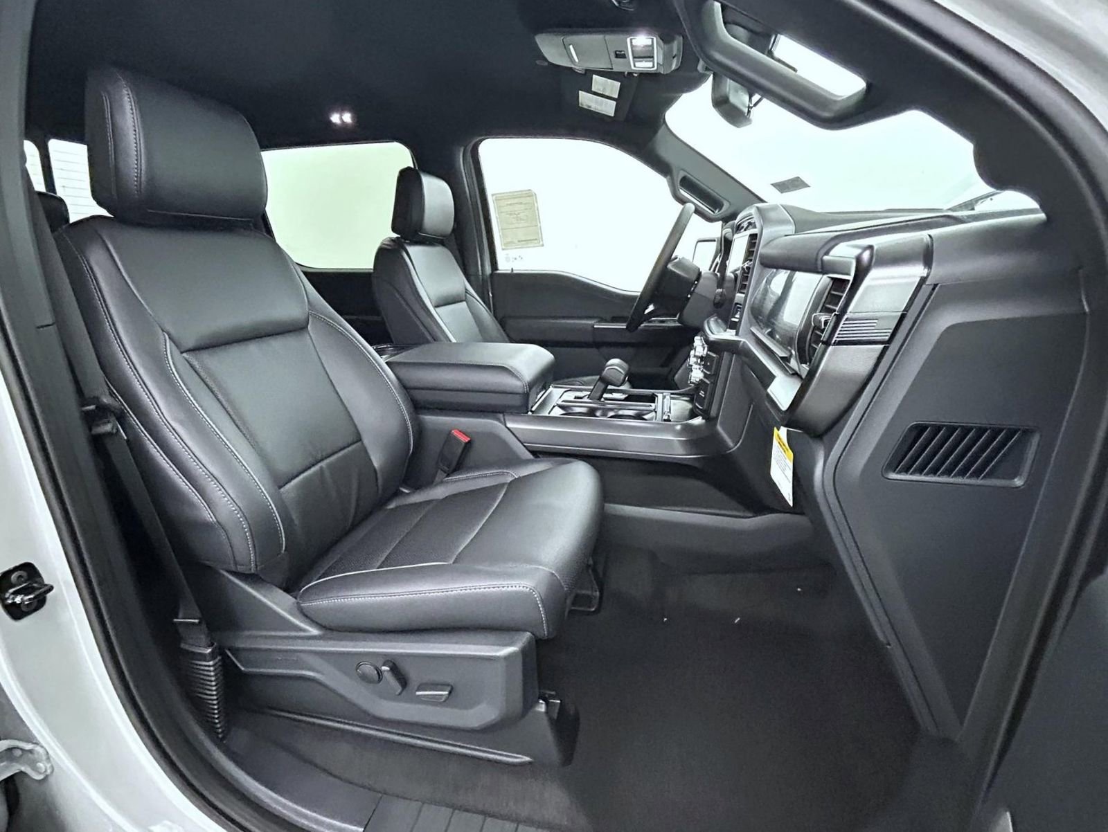 New 2026 Ford F150 Lariat AWD/4WD image 15