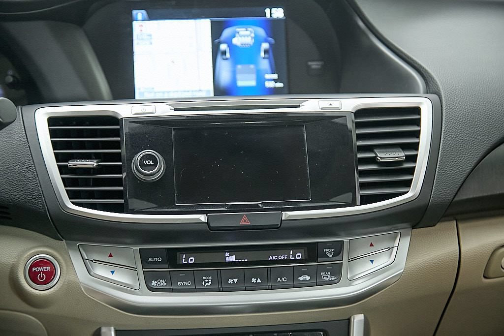 Used 2015 Honda Accord Touring image 26