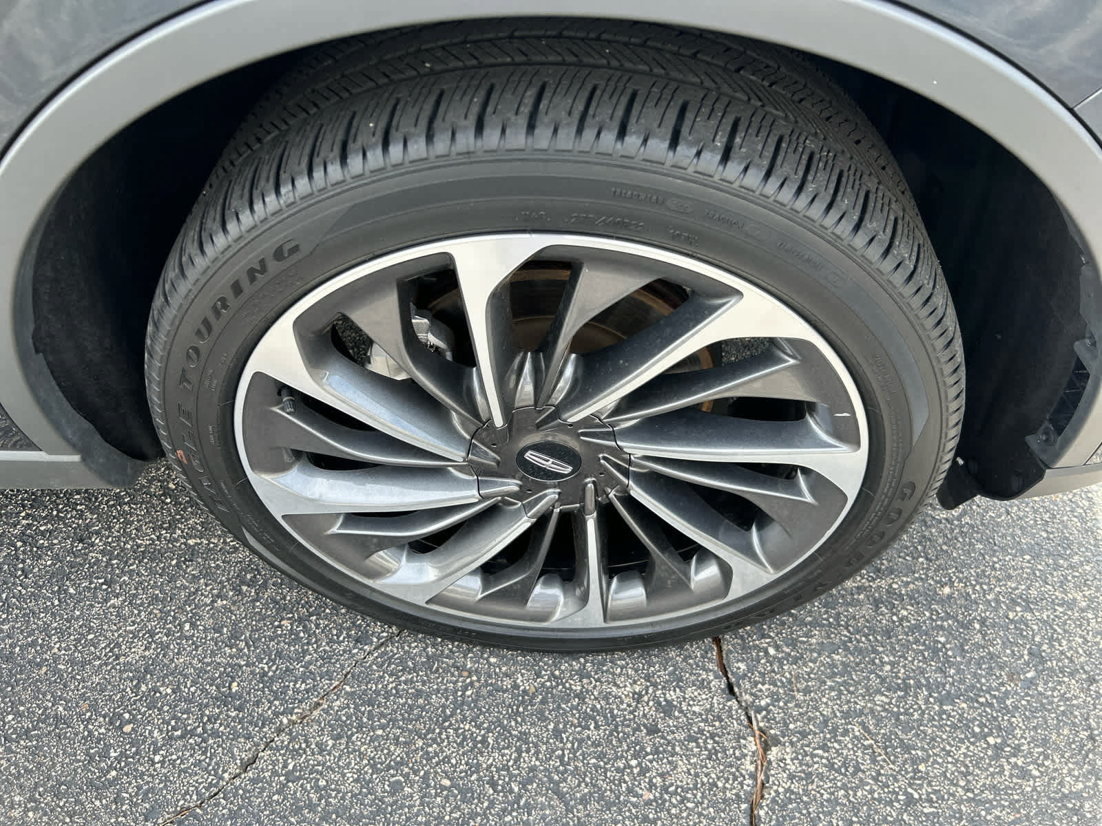 Used 2022 Lincoln Aviator Reserve w/ Equipment Group 201A AWD/4WD image 11