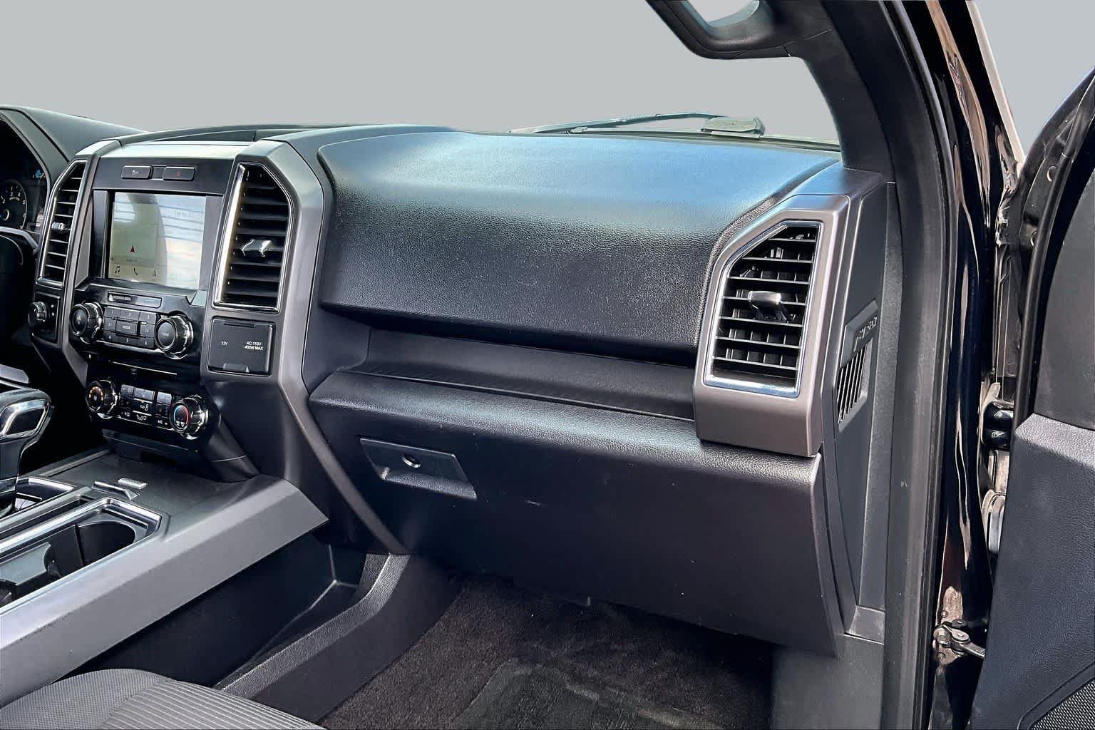 Used 2016 Ford F150 XLT w/ Equipment Group 302A Luxury RWD image 18