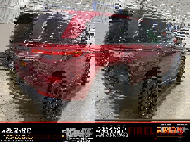 New 2026 Jeep Grand Cherokee Laredo image 3