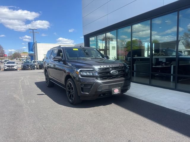 Used 2023 Ford Expedition Limited