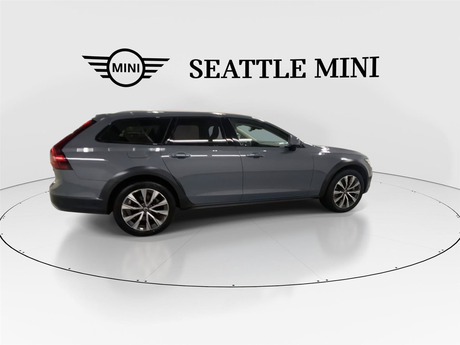 Used 2022 Volvo V90 B6 Cross Country w/ Advanced Package AWD/4WD image 12
