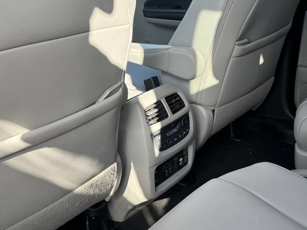 Used 2022 Honda Pilot Touring image 24