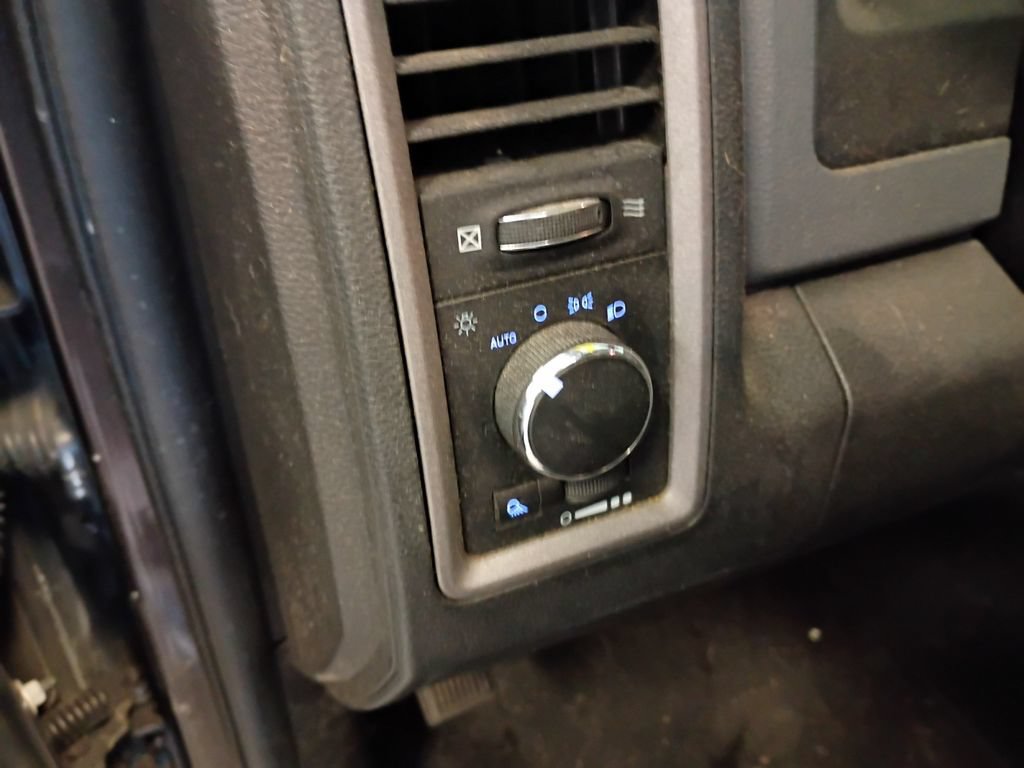 Used 2016 RAM 1500 Tradesman w/ Popular Equipment Group AWD/4WD image 18