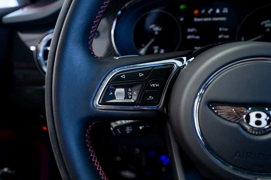 Used 2021 Bentley Bentayga Speed AWD/4WD image 40