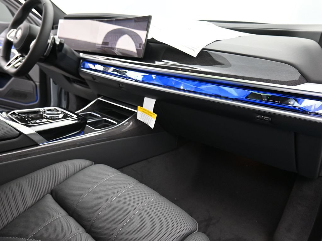 New 2026 BMW 740i xDrive w/ Executive Package AWD/4WD image 22