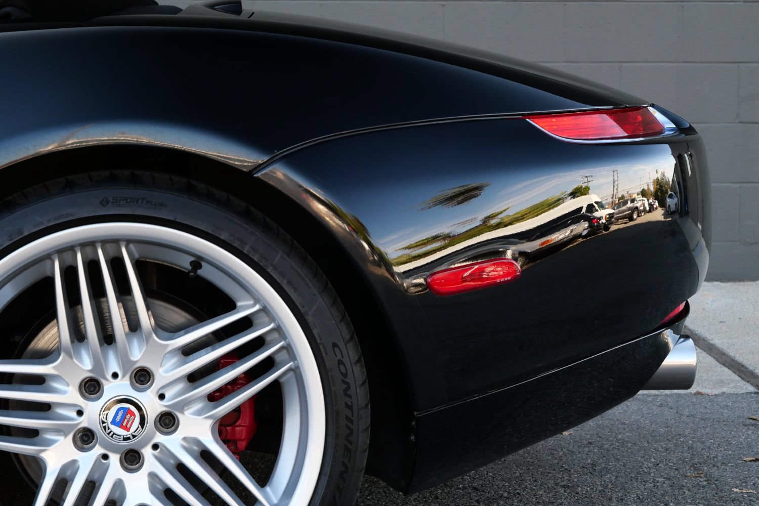 Used 2001 BMW Z8 RWD image 33