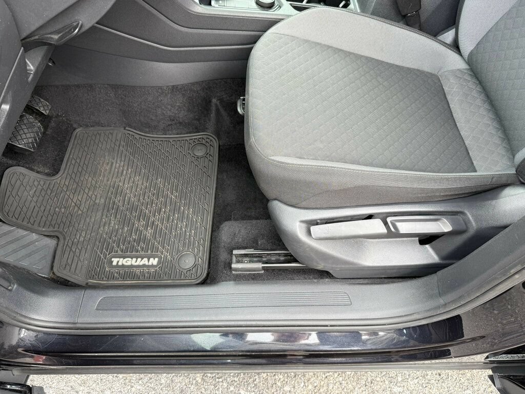 Used 2020 Volkswagen Tiguan S AWD/4WD image 25