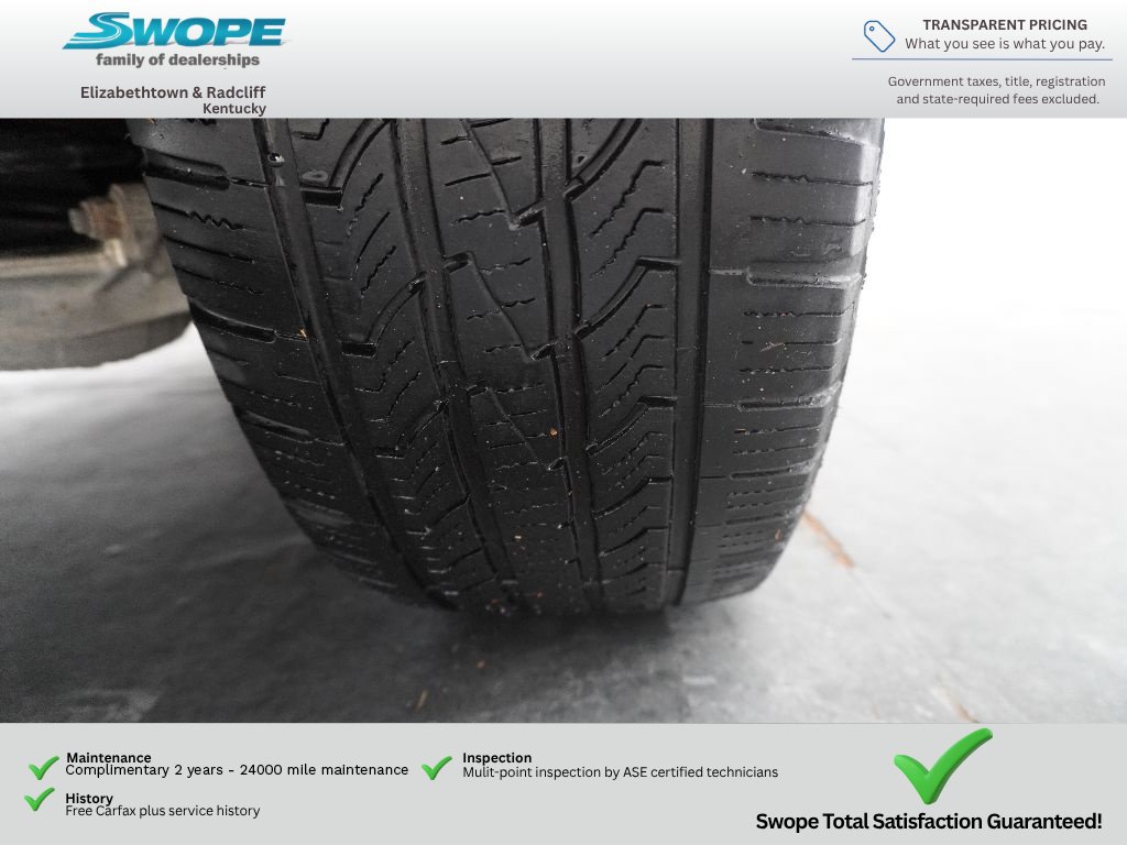 Used 2020 Ford Explorer XLT w/ Equipment Group 202A AWD/4WD image 28