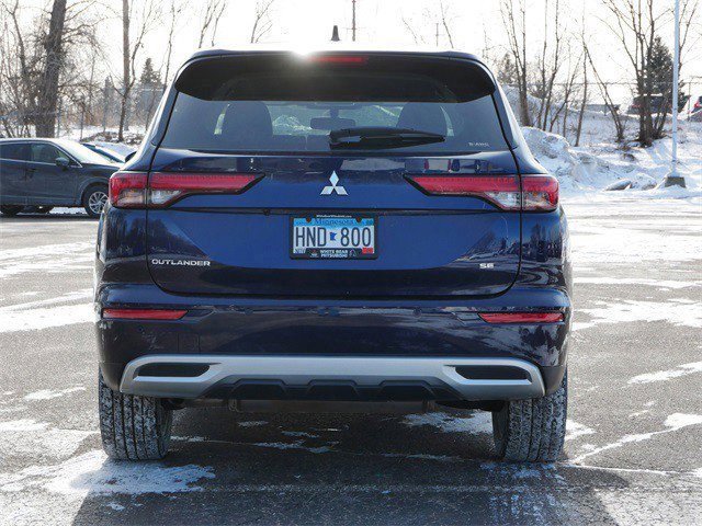 Used 2022 Mitsubishi Outlander SE image 6