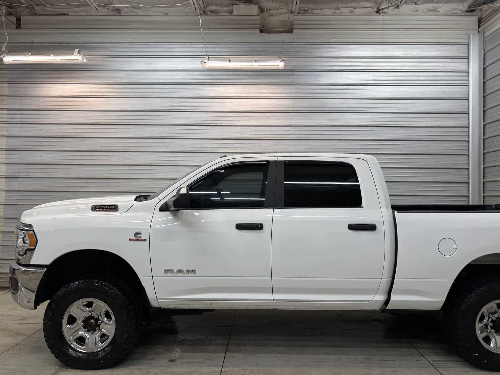 Used 2022 RAM 2500 Big Horn AWD/4WD image 3