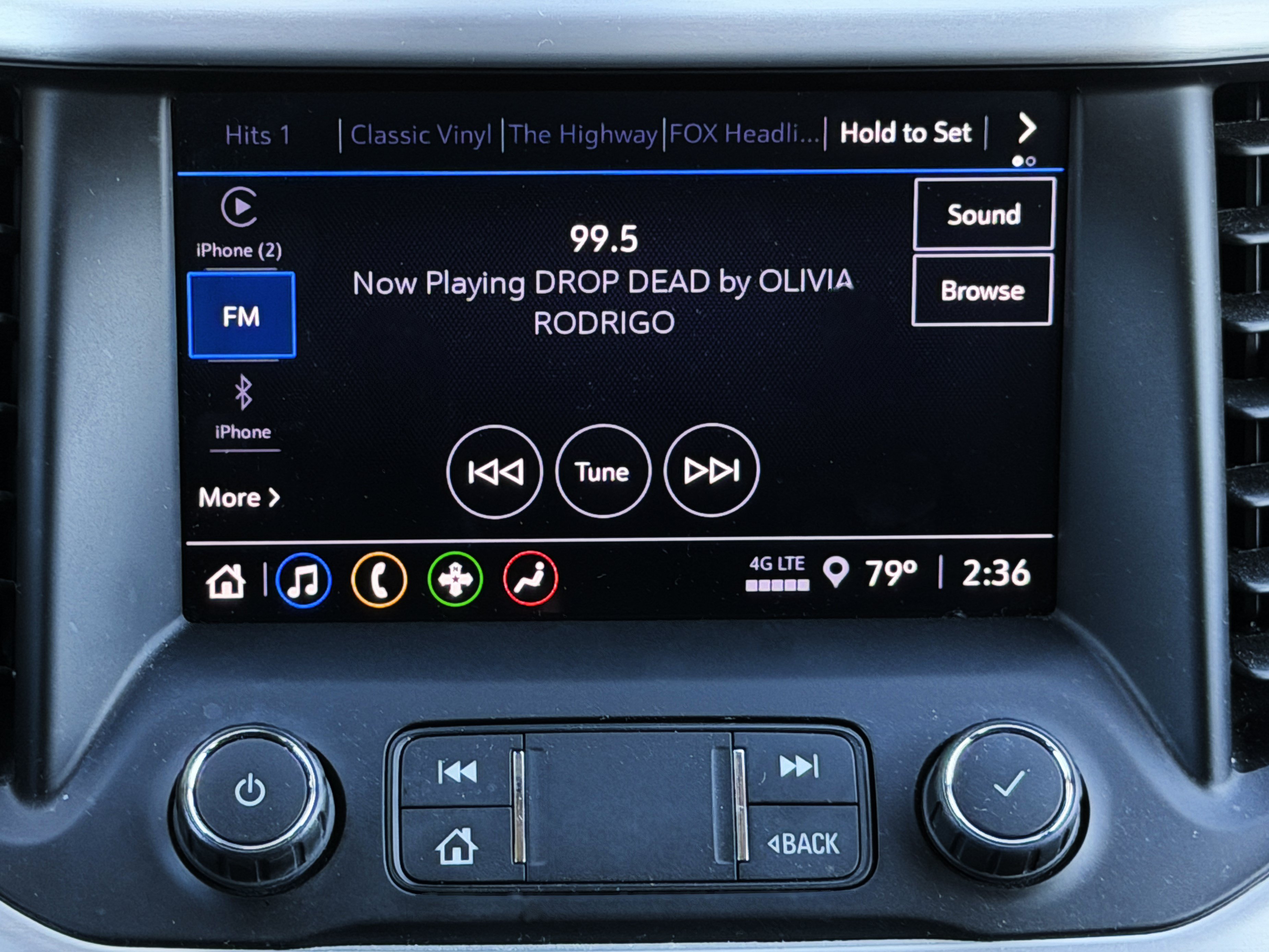 Used 2021 GMC Acadia SLE w/ Driver Convenience Package FWD image 10