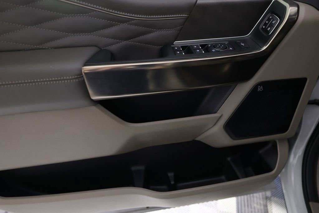 Used 2025 Ford F450 Platinum w/ Platinum Plus Package image 15