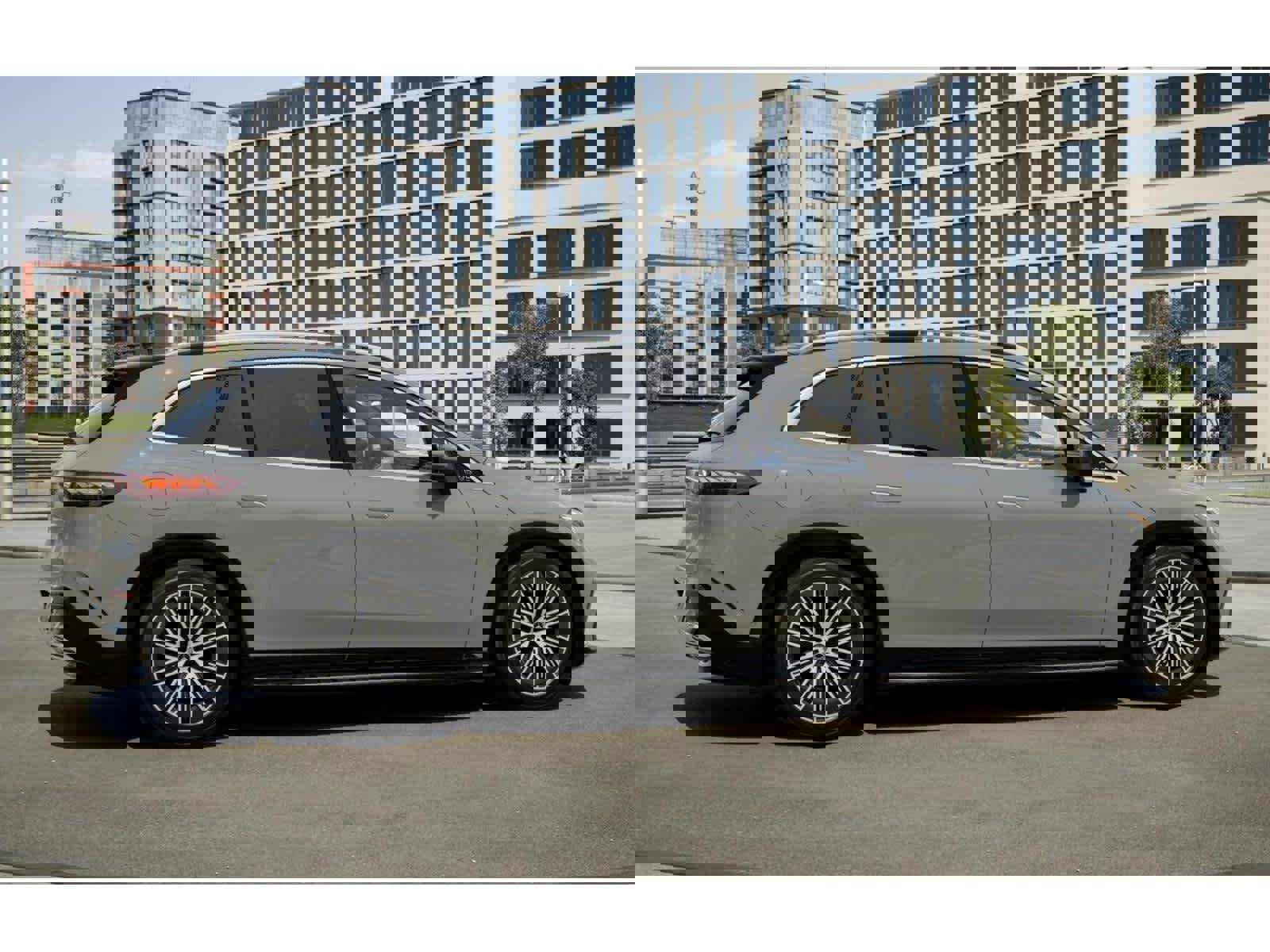 New 2026 Mercedes-Benz EQS 400 4MATIC SUV image 16