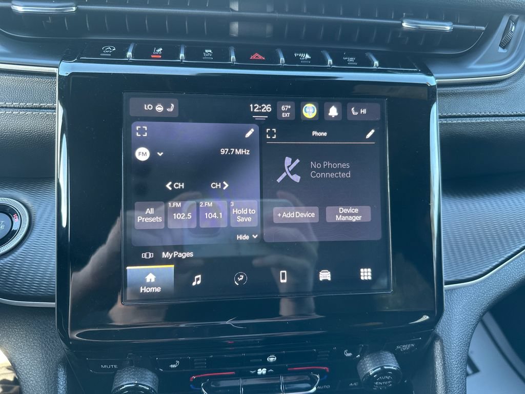 Used 2023 Jeep Grand Cherokee L Laredo AWD/4WD image 18